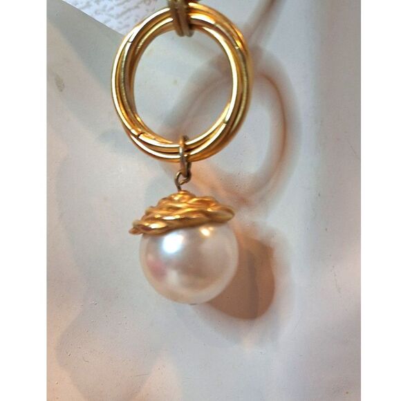 Anne Klein Vintage Faux Pearl Earrings and Pendant Necklace Gold Tone - Picture 6 of 11